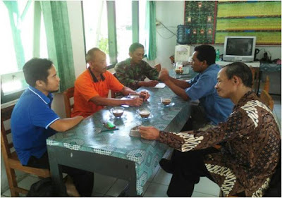 BABINSA MONDOKAN LAKSANAKAN COFFE MORNING BABINSA MONDOKAN LAKSANAKAN COFFE MORNING