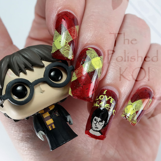 Harry Potter Gryffindor Nail Art