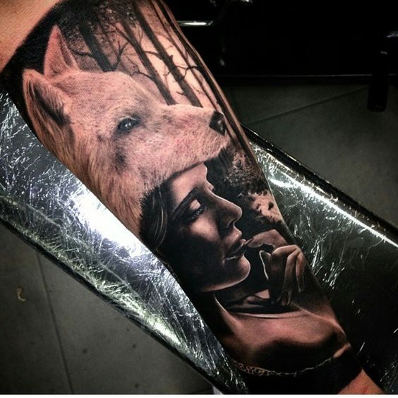 Tattoo hình xăm kỳ lân ở bắp chân