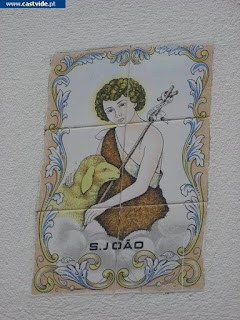 Azulejos e Placas de Pedra de Castelo de Vide, Portugal (Tiles)
