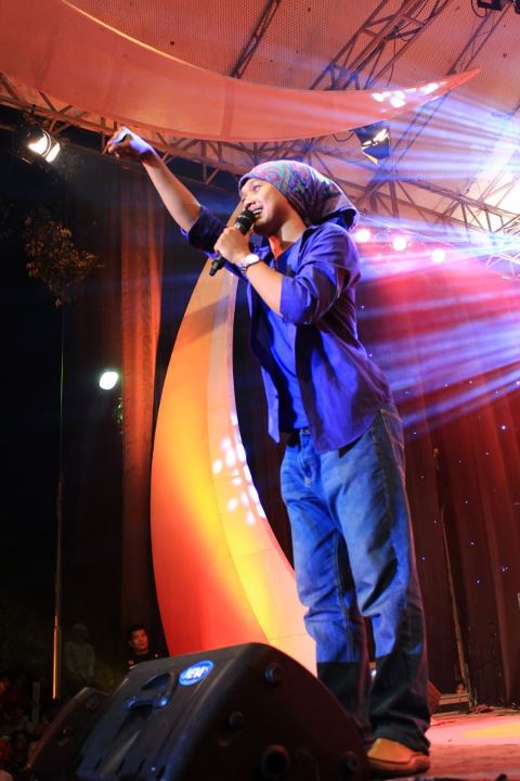 LyrikInfoReggae: Lirik Lagu Dhyo Haw - Rentan mp3