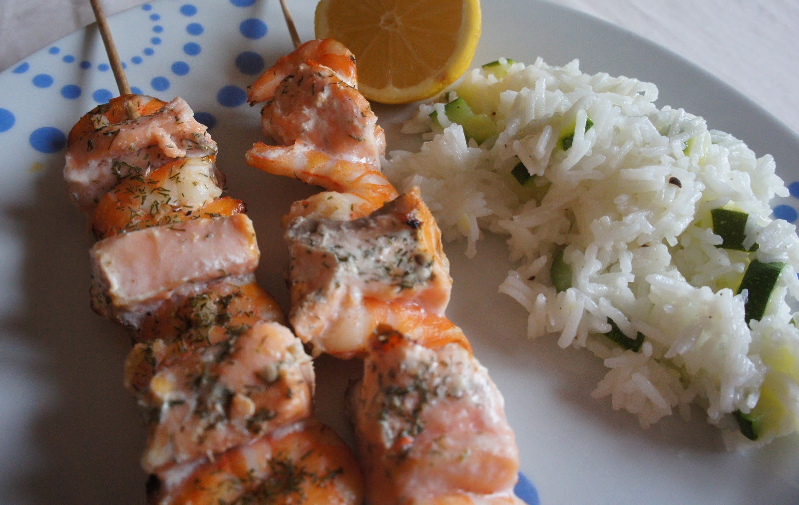 Brochettes de saumon et crevettes