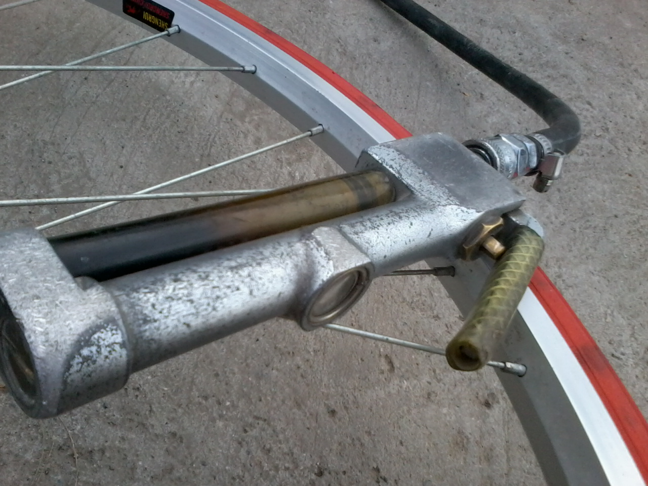 How To Put Air Into An Inner Tube Presta Valve With Presta Adapter I