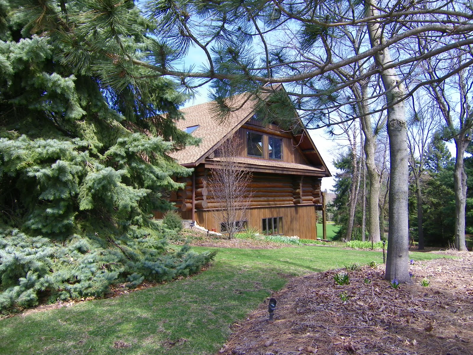 McHenry County Illinois Real Estate UNIQUE LOG HOME IN THE COVES, CARY