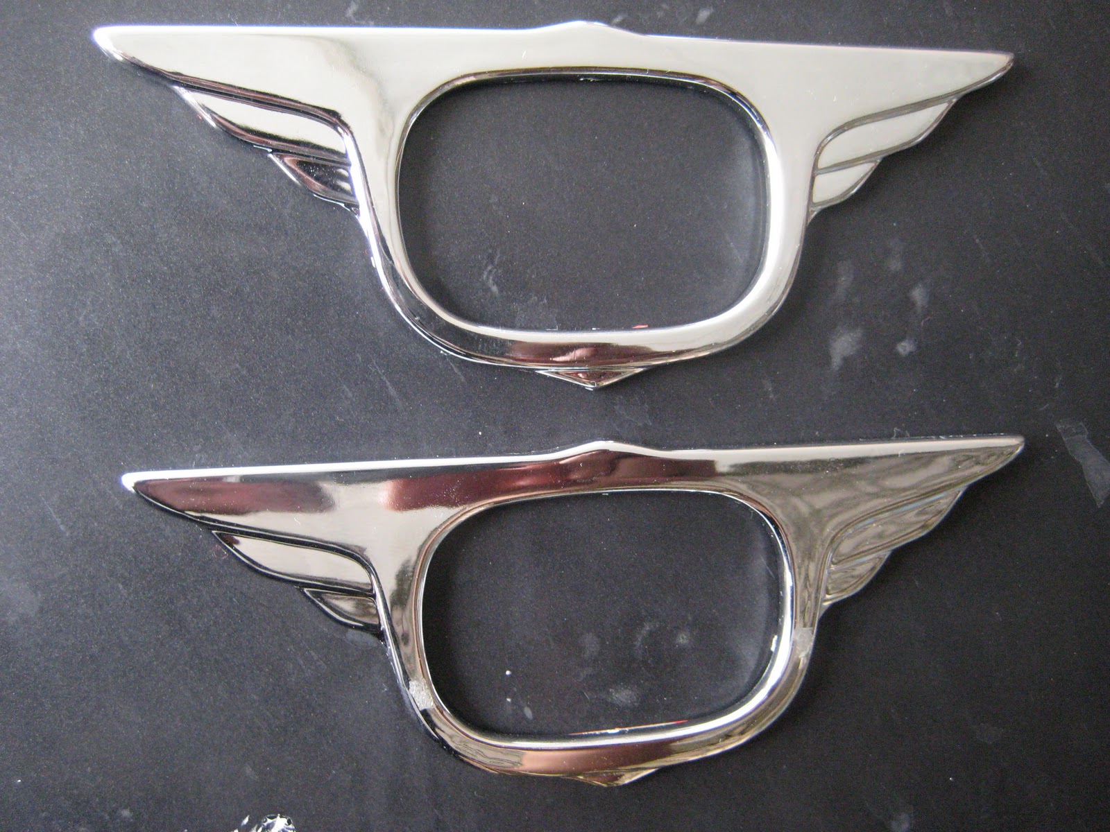 BESIHITAM AUTOPARTS: SIGNAL FRAME CHROME (WINGS) Classic 