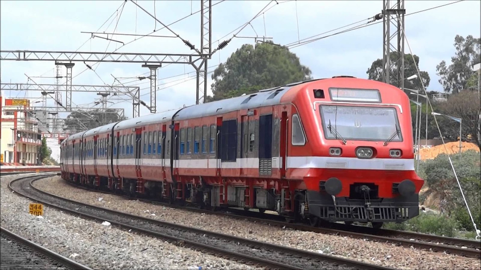 DMU rake (source)