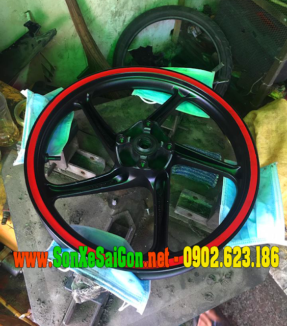 Mẫu sơn mâm xe Airblade màu đen nhám chỉ đỏ Mẫu sơn mâm xe Airblade màu đen nhám chỉ đỏ