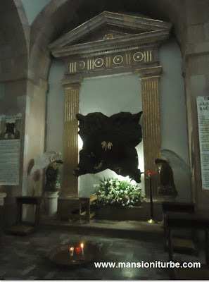 Throne of God at Tacambaro´s Cathedral