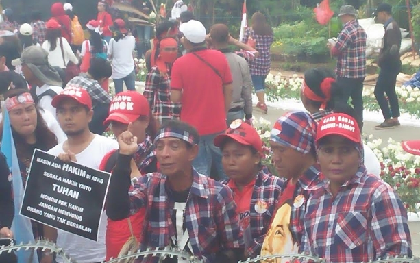 Kecewa Ahok Dibui, Pendukungnya Sebut Tuhan Sudah Tidak Ada di Dunia
