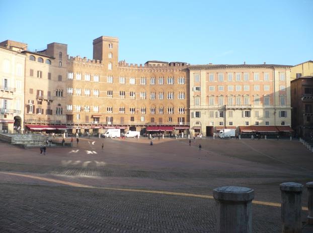 Palazzo Sansedoni in Piazza del Campo