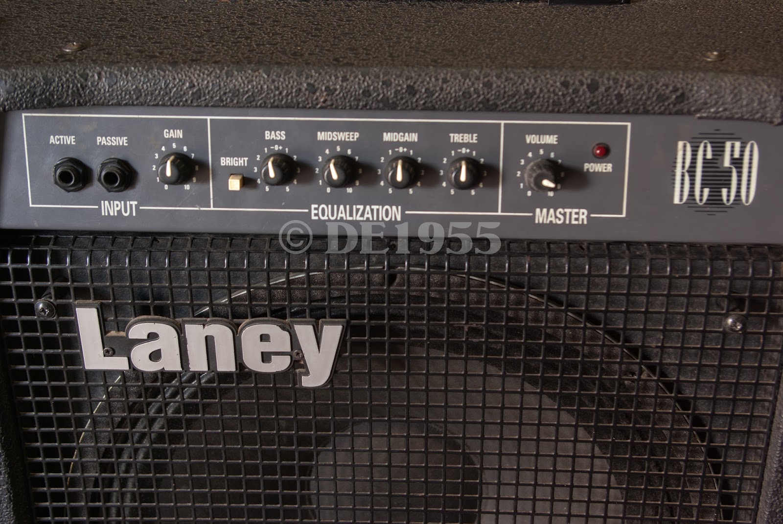 VENTAS DE1955 Amplificador Bajo Laney Ingles Parlante 15 Hh Invader