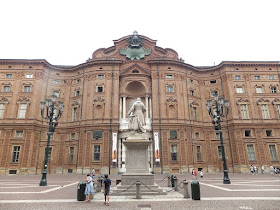 The front facade of Palazzo Carignano