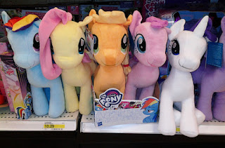 Store finds: Wave 18, Hasbro Plush & More