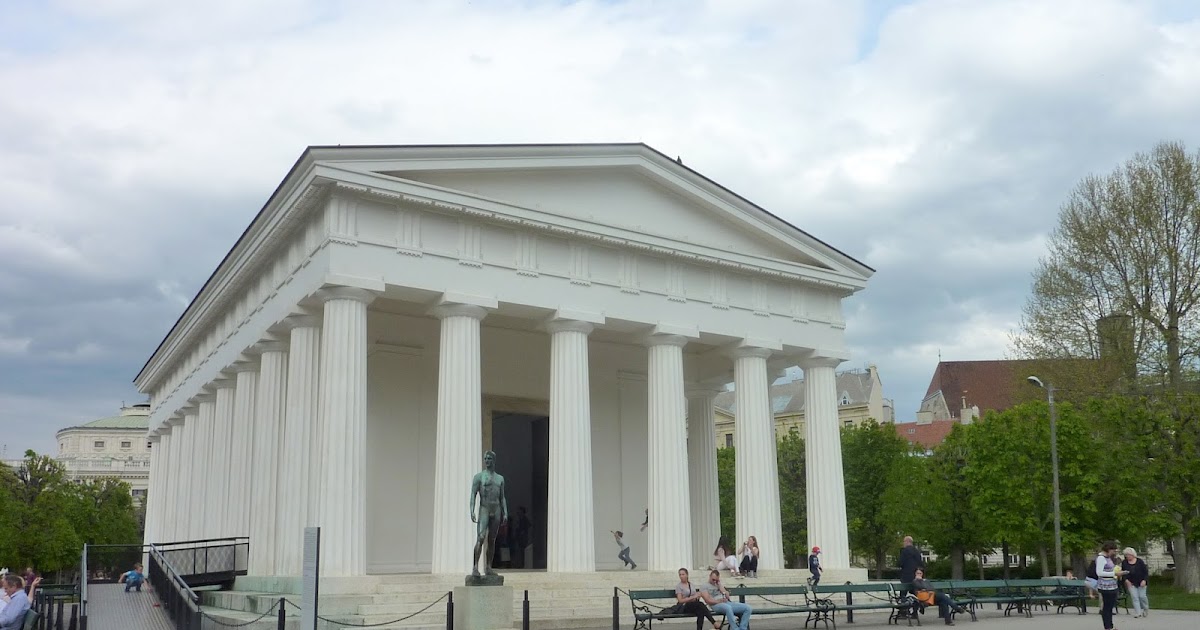 A Place Called Space Man in a Boat, Ron Mueck
