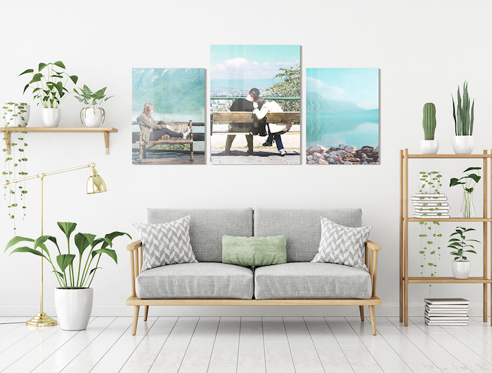 Dormitorio con composición de cuadros