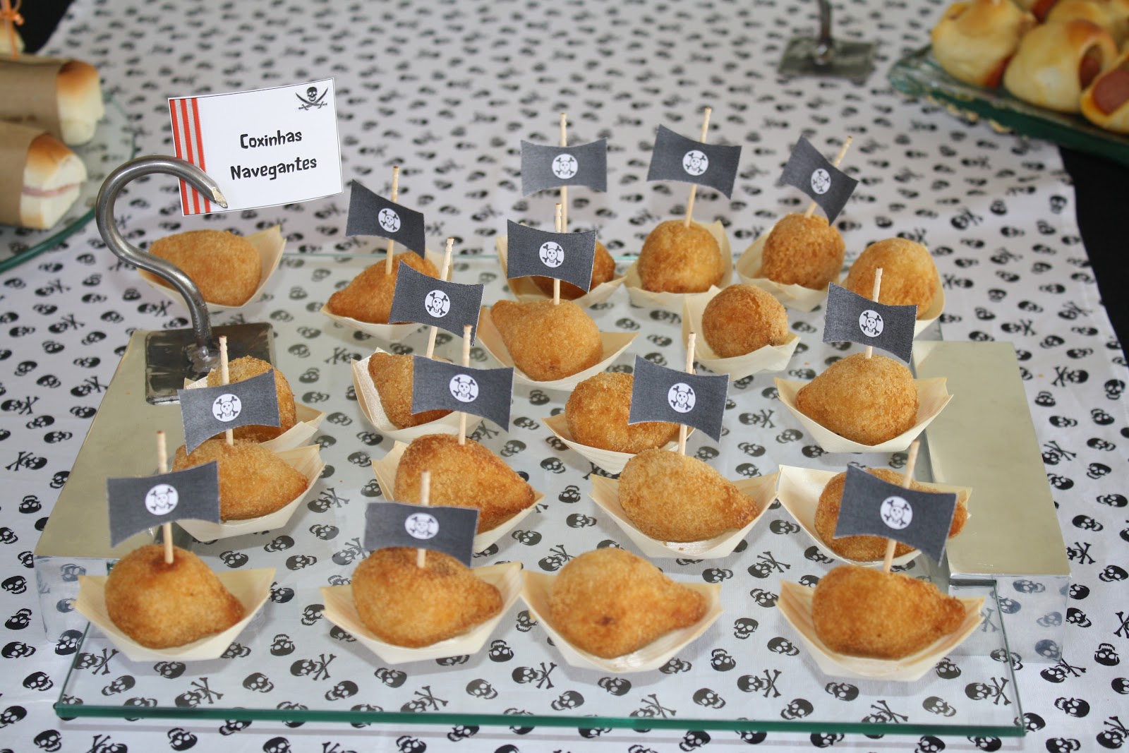 Mães e Festeiras Festa Pirata Comidas