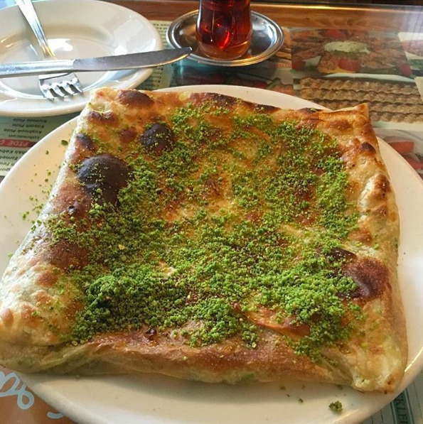 Durumcu Emmi Kadikoy Istanbul Menu Fiyat Listesi Mekan Arama Motoru Ne Kadara Yenir