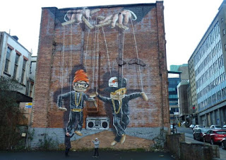 Glasgow, Hip Hop Marionettes. Glasgow, Hip Hop Marionettes.