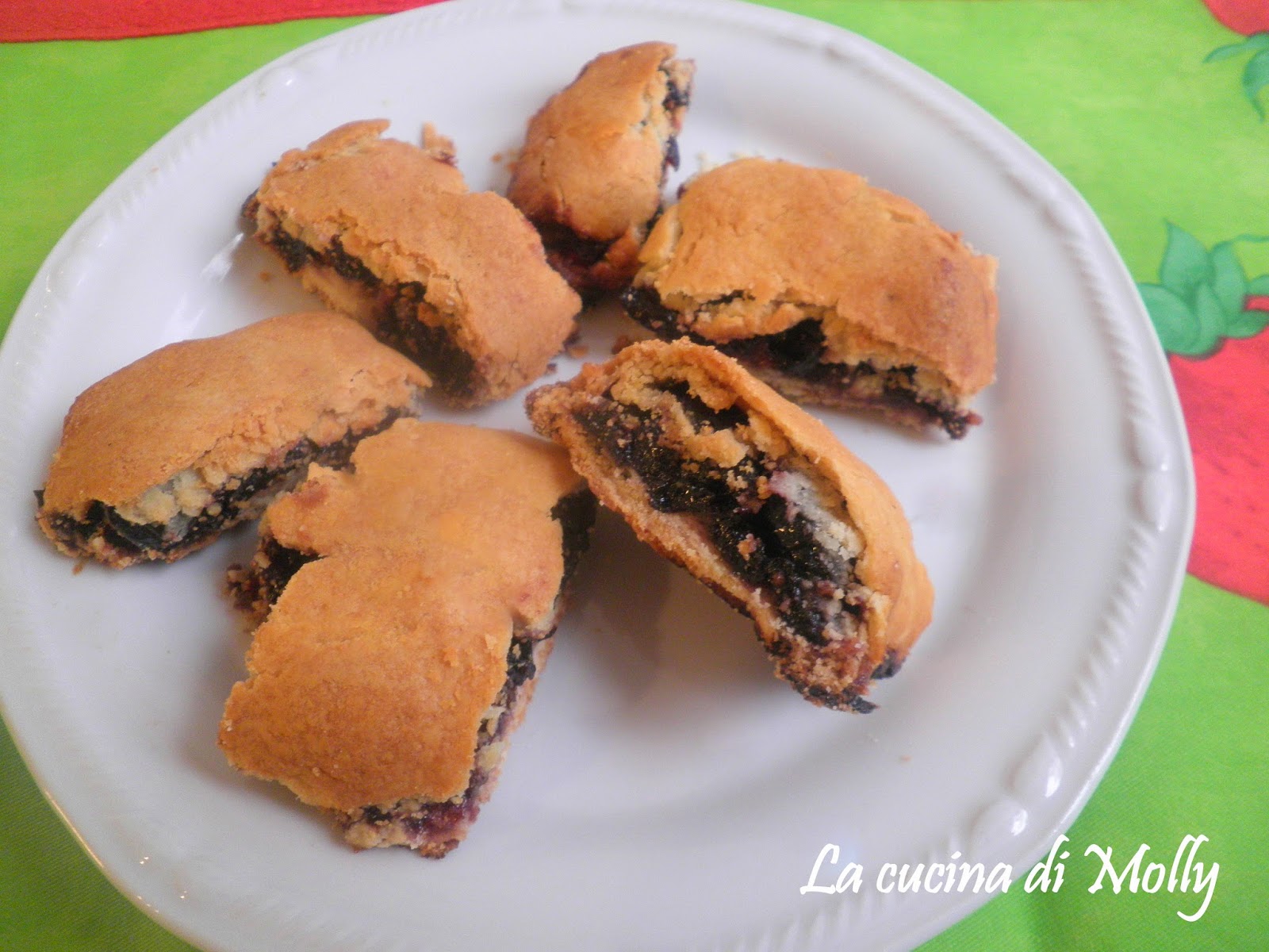 pastine  di frolla  alla confettura di frutti di bosco