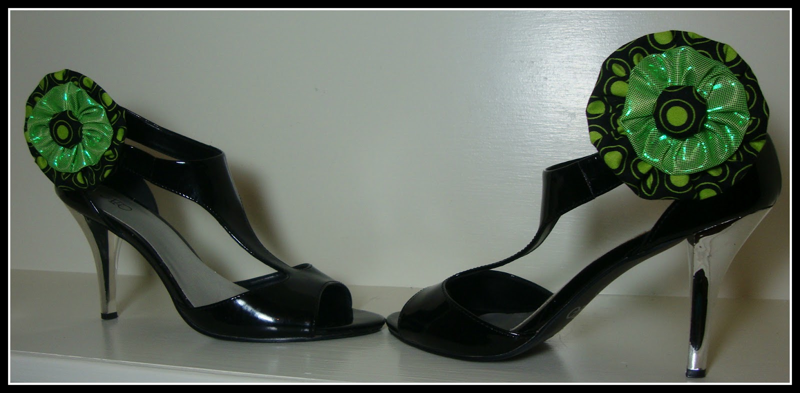 Artsy Flair Retro Green Shoe Clips