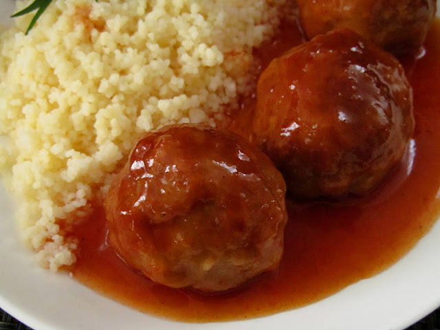 Фрикадельки в кисло-сладком соусе (китайская кухня)