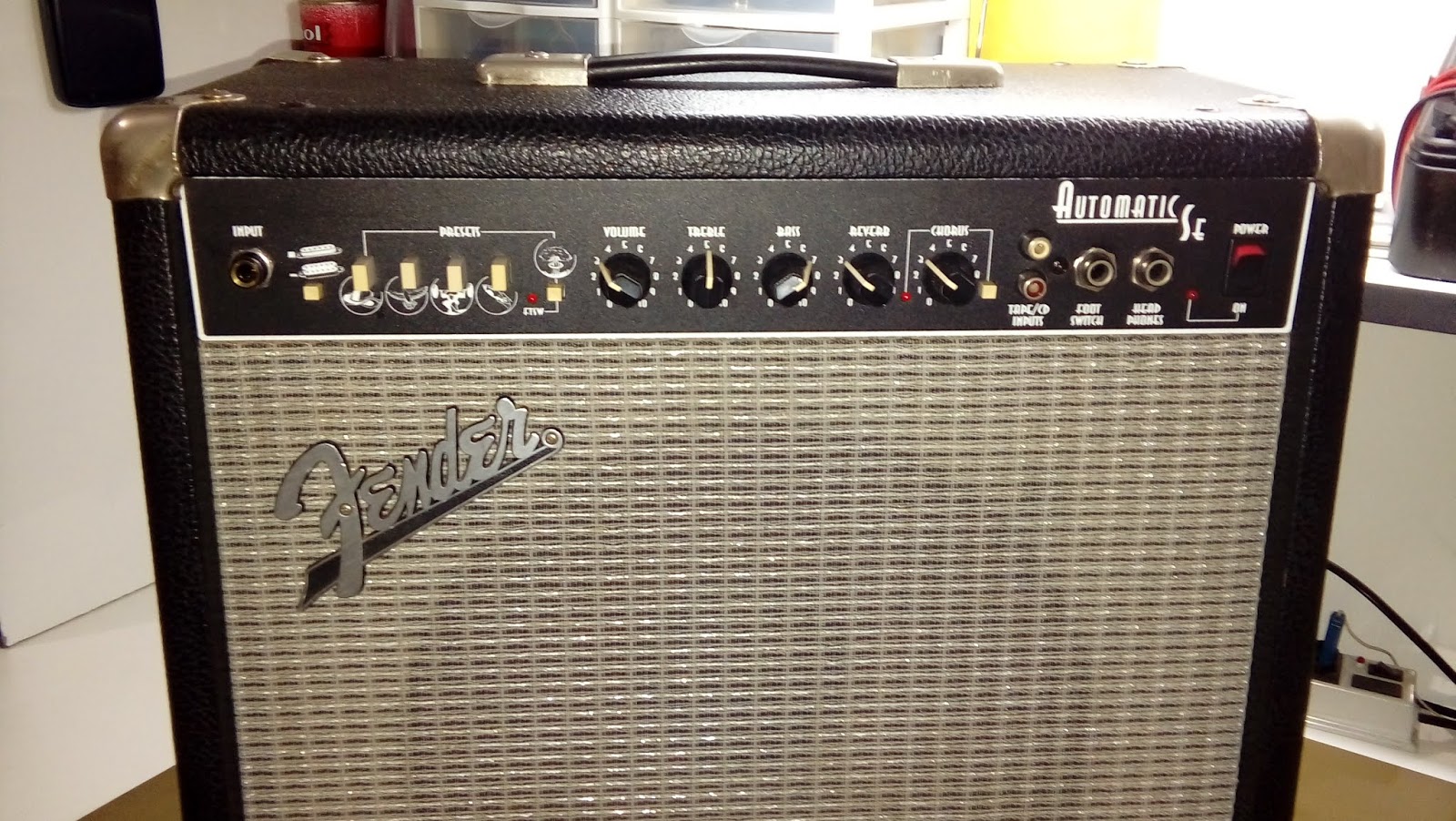 Dhvan Assistência Técnica Amplificador Fender Automatic SE