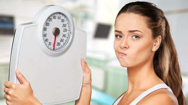 أسباب زيادة الوزن بعد التكميم