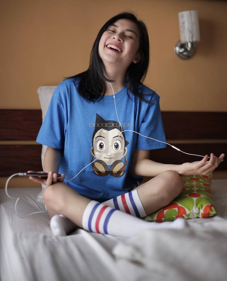 Wanita Cantik Foto Model Kaos Distro - Kumpulan Foto Model Distro