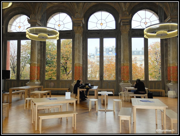 Bar du Foyer historique café Gaité Lyrique design musée des arts numériques