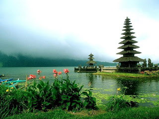 Mewarnai Gambar Tema Bali