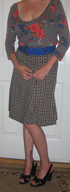 http://vvboutiquestyle.blogspot.ca/2012/08/four-and-floral.html