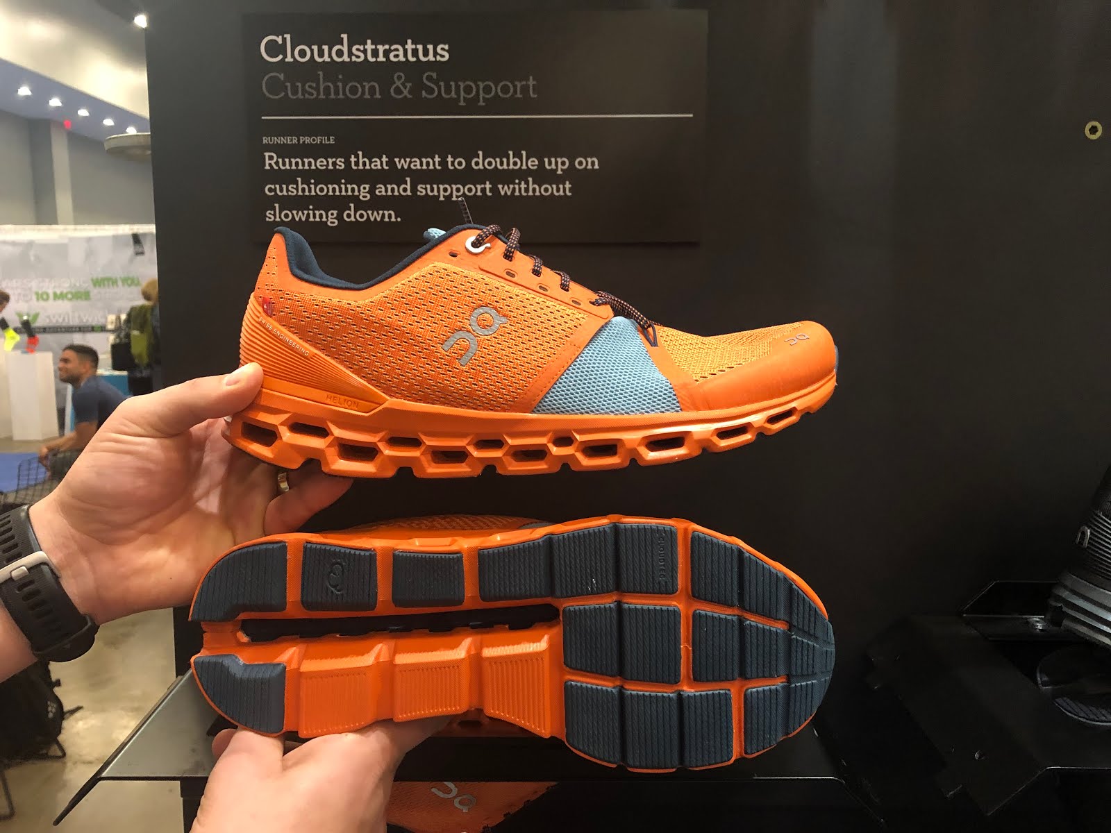 men's on running cloudstratus reviews