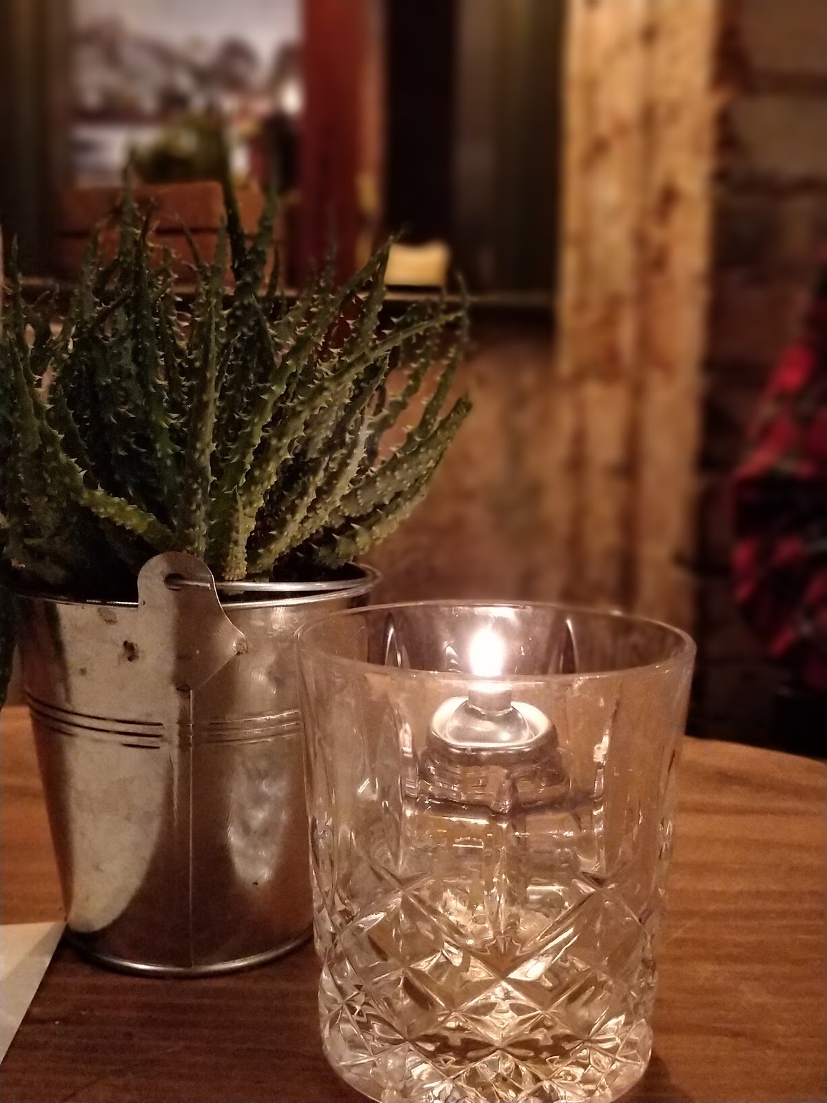 Sharing Dishes & Shuffleboard at The Vine, Kentish Town ShuffleNW5