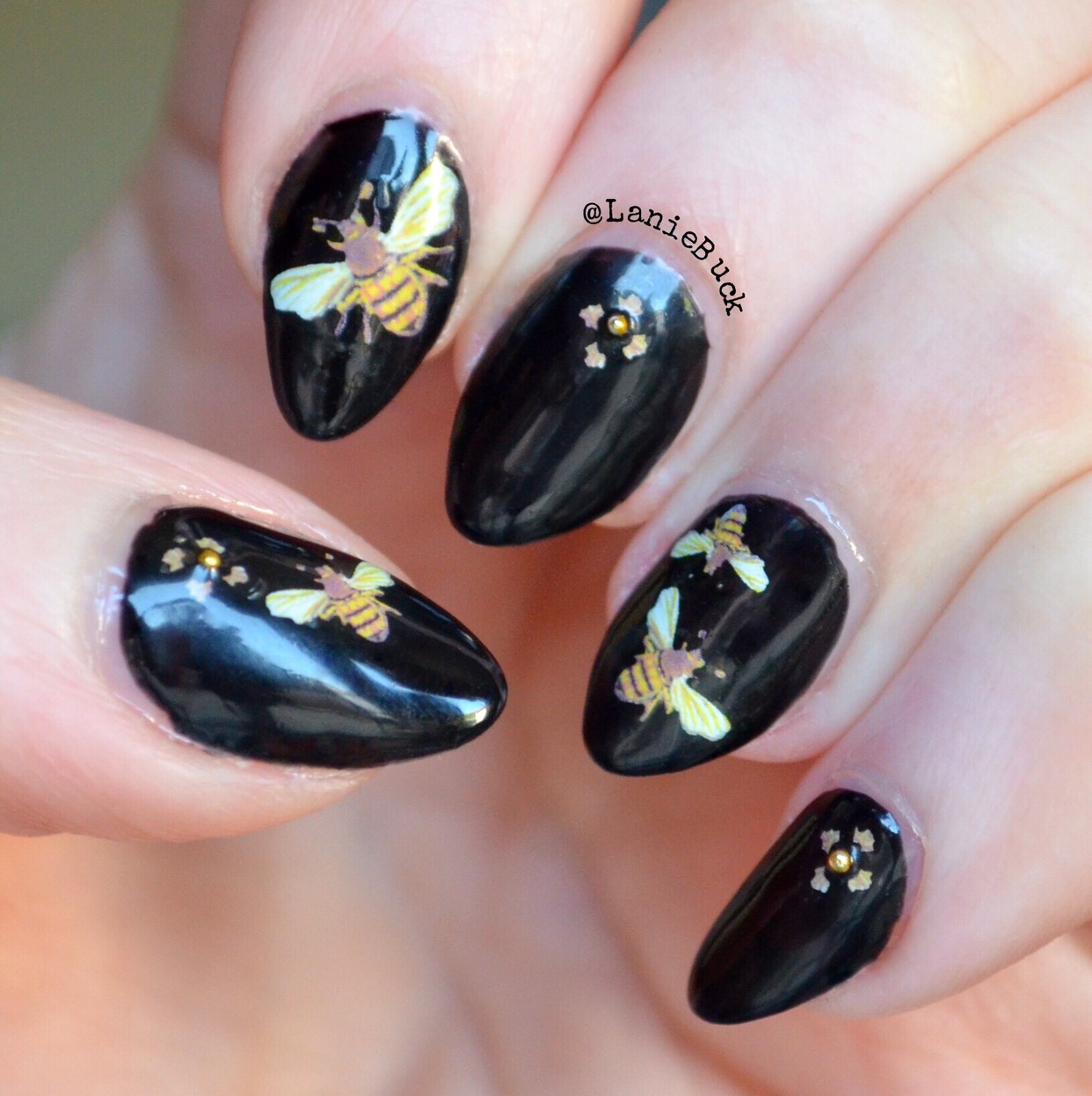DIY Manicure Honey Bee Nails