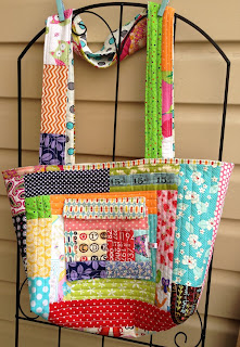 Quilted Cupcake: Modern Log Cabin Tote