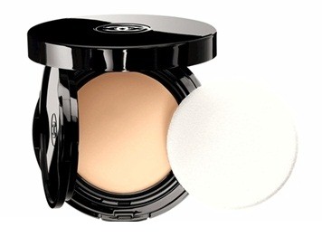Chanel Vitalumiere Aqua - The only foundation I have had to hunt down for  my shade : Worth it? - My Women Stuff