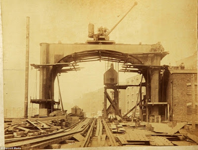 AS THEY WERE PICTURES OF THE TOWER BRIDGE DURING CONSTRUCTION 1892 AS THEY WERE PICTURES OF THE TOWER BRIDGE DURING CONSTRUCTION 1892