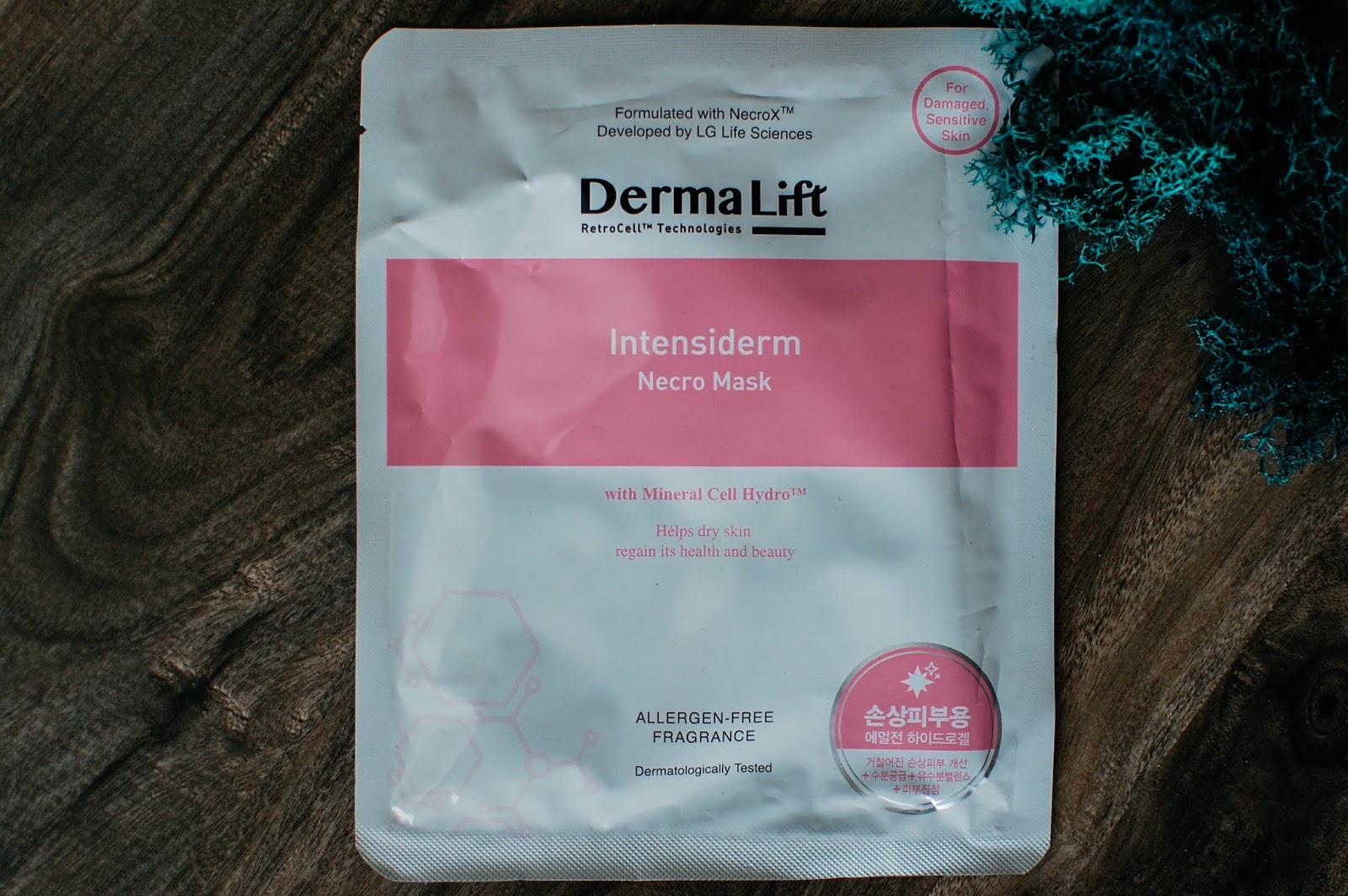 The Redolent Mermaid Derma Lift Intensiderm Nerco Mask