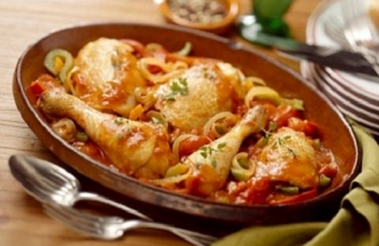 Como hacer pollo guisado en salsa sencillo | Como cocinar pollo Como hacer pollo guisado en salsa sencillo | Como cocinar pollo