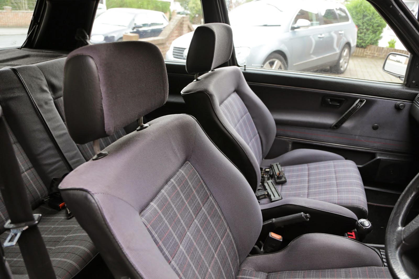 Life with a 1989 VW Golf Mk2 GTI 16V VW Golf MK2 GTI Seats