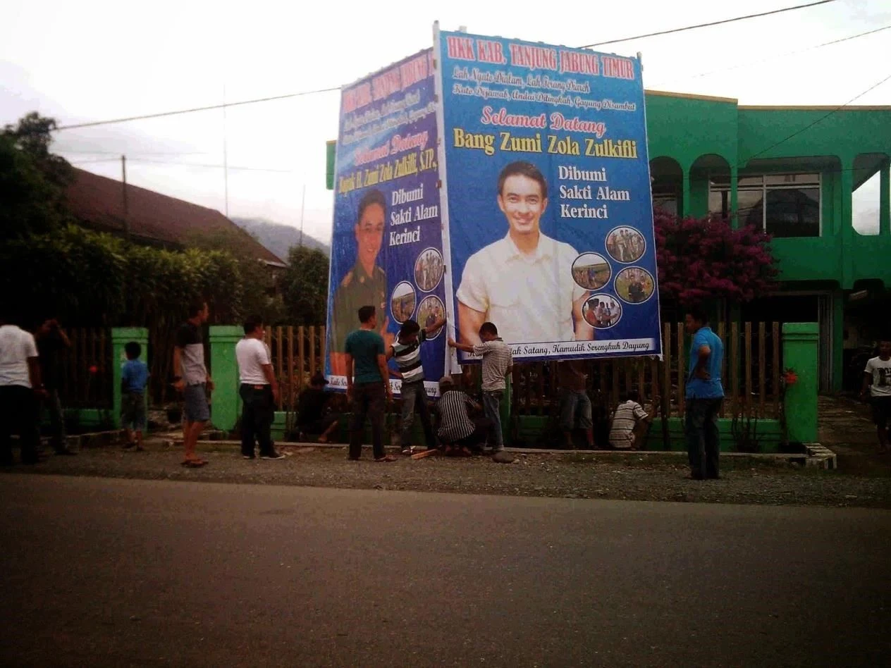 zumi zola dan agnes monica