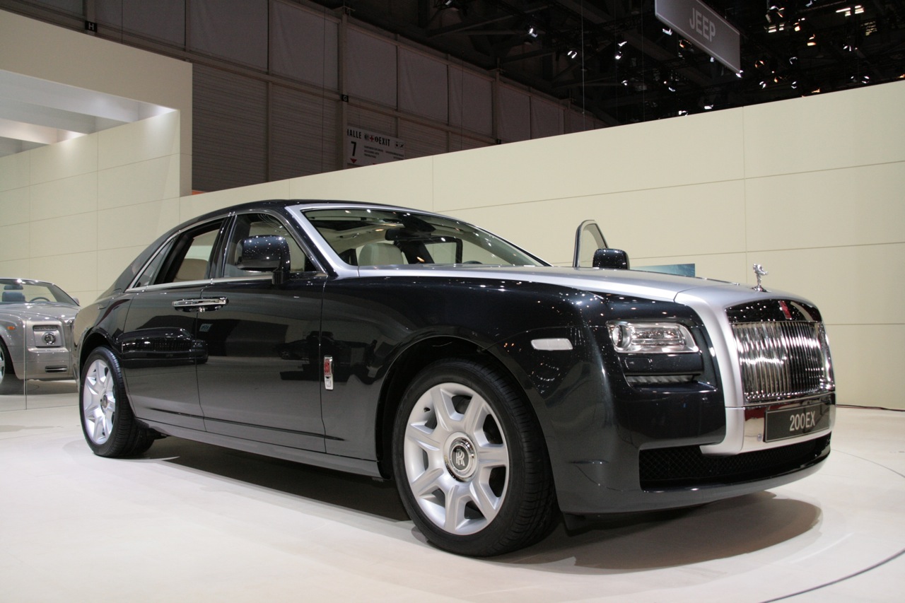 Роллс ройс страна. Rolls-Royce 200ex. Rolls Royce 200. Rolls Royce Ghost 2010. Rolls Royce Ghost.