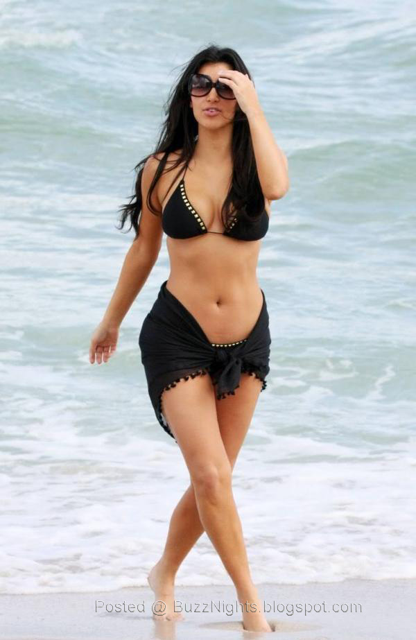 Kim Kardashian Black Bikini 65