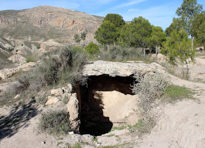 Qué-ver-en-la-comarca-de-Guadix Dolmen. Necropolis. Parque Megalítico