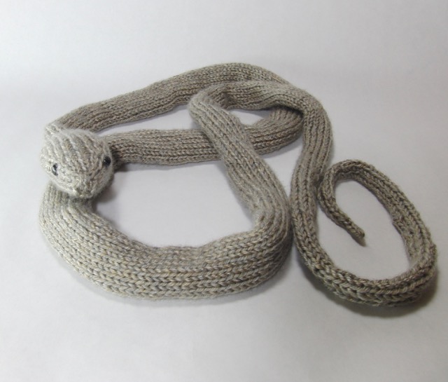 Beachton Blank Works Realistic Knit Snakes Oak Snake