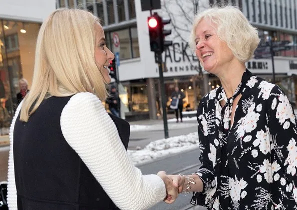 Crown Princess Mette-Marit became patron of the Norwegian Council for Mental Health in 2001. Princess Mette-Marit recycled her long black vest