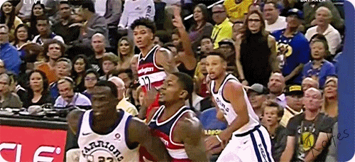 드레이먼드 그린 VS 브레들리 빌.gif | 인스티즈