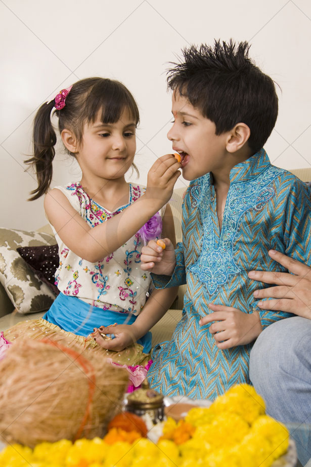 Cute Brother And Sister Celebrating Raksha Bandhan Siblings Real Cute Pics
