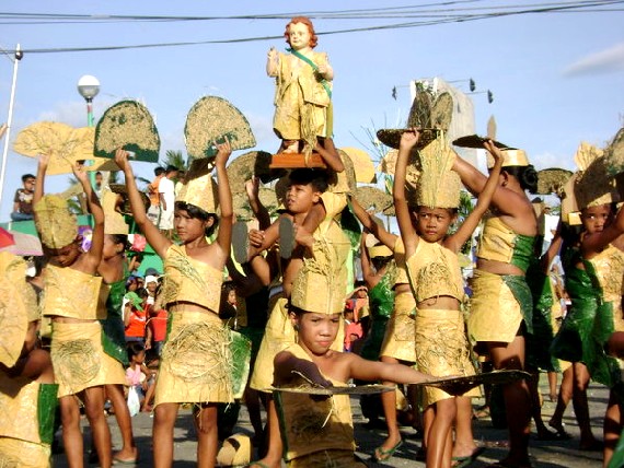 baybayanting festival Baybayanting festival, this festival is nueva ecija’s very own theatrical-cum-religious presentation similar to “zarzuelas” during the spanish regime in. baybayanting festival Baybayanting festival, this festival is nueva ecija’s very own theatrical-cum-religious presentation similar to “zarzuelas” during the spanish regime in.