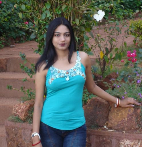 Latest Cute Young Teen Desi Girls Personal Best Photos F